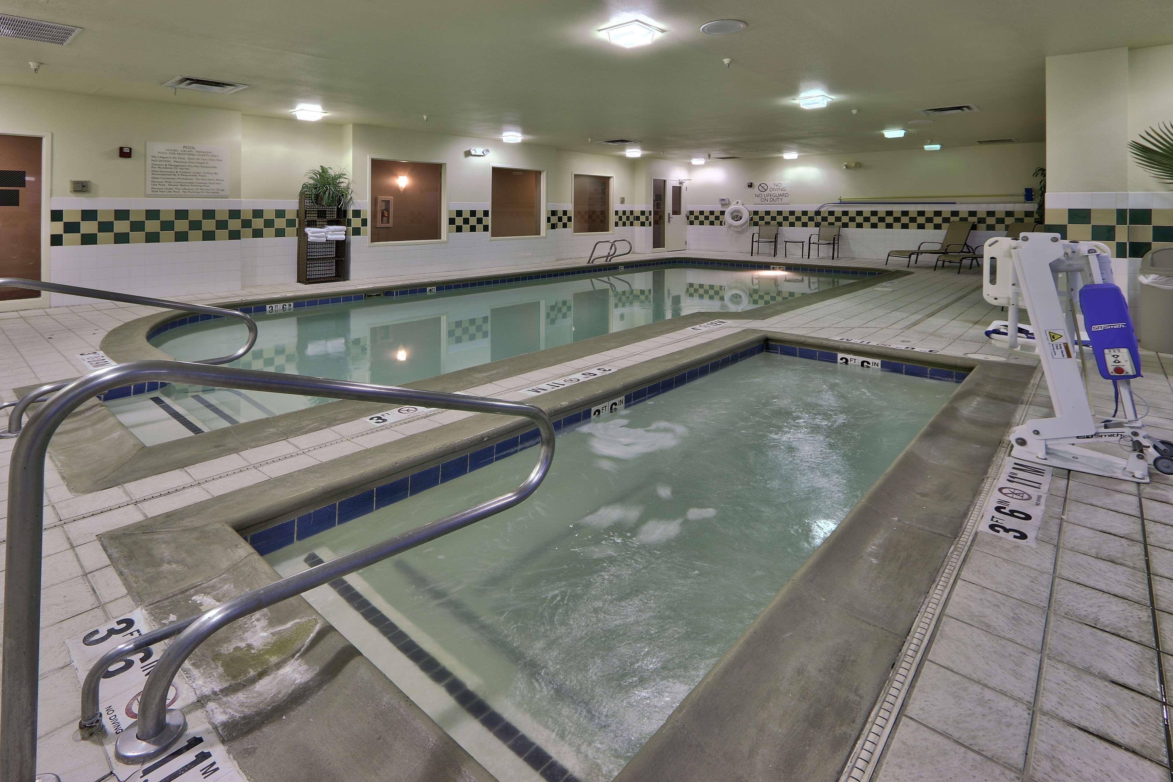Hilton Garden Inn Albuquerque Airport מראה חיצוני תמונה