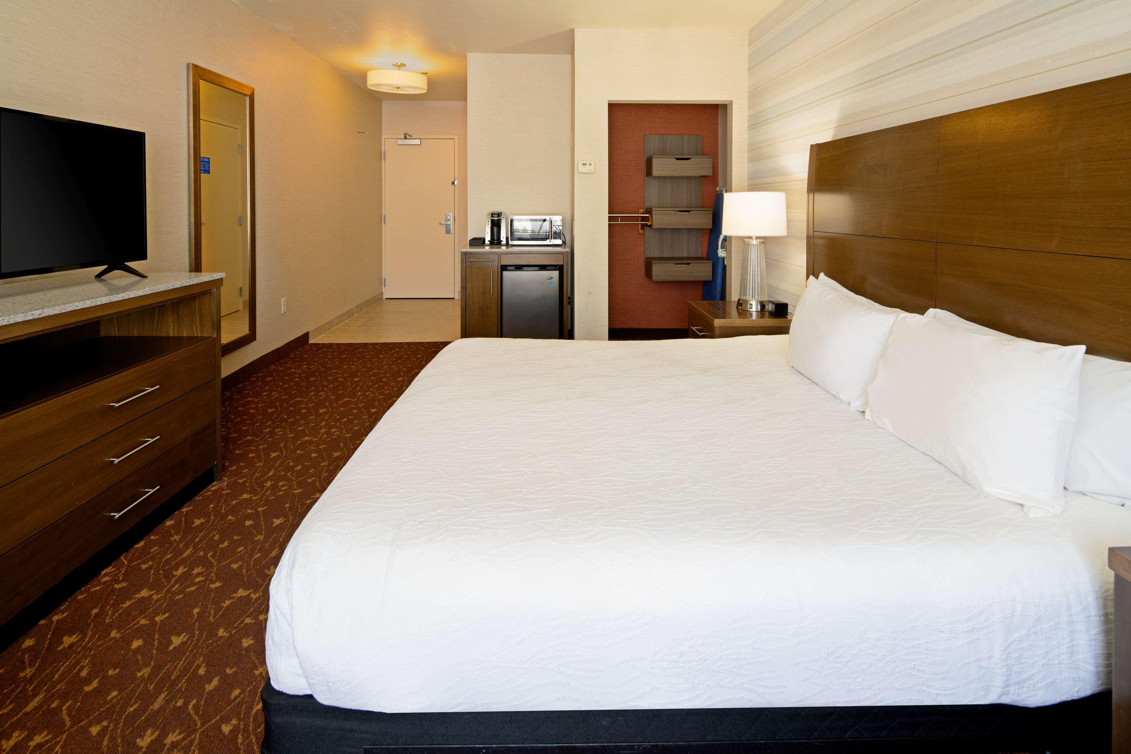 Hilton Garden Inn Albuquerque Airport מראה חיצוני תמונה